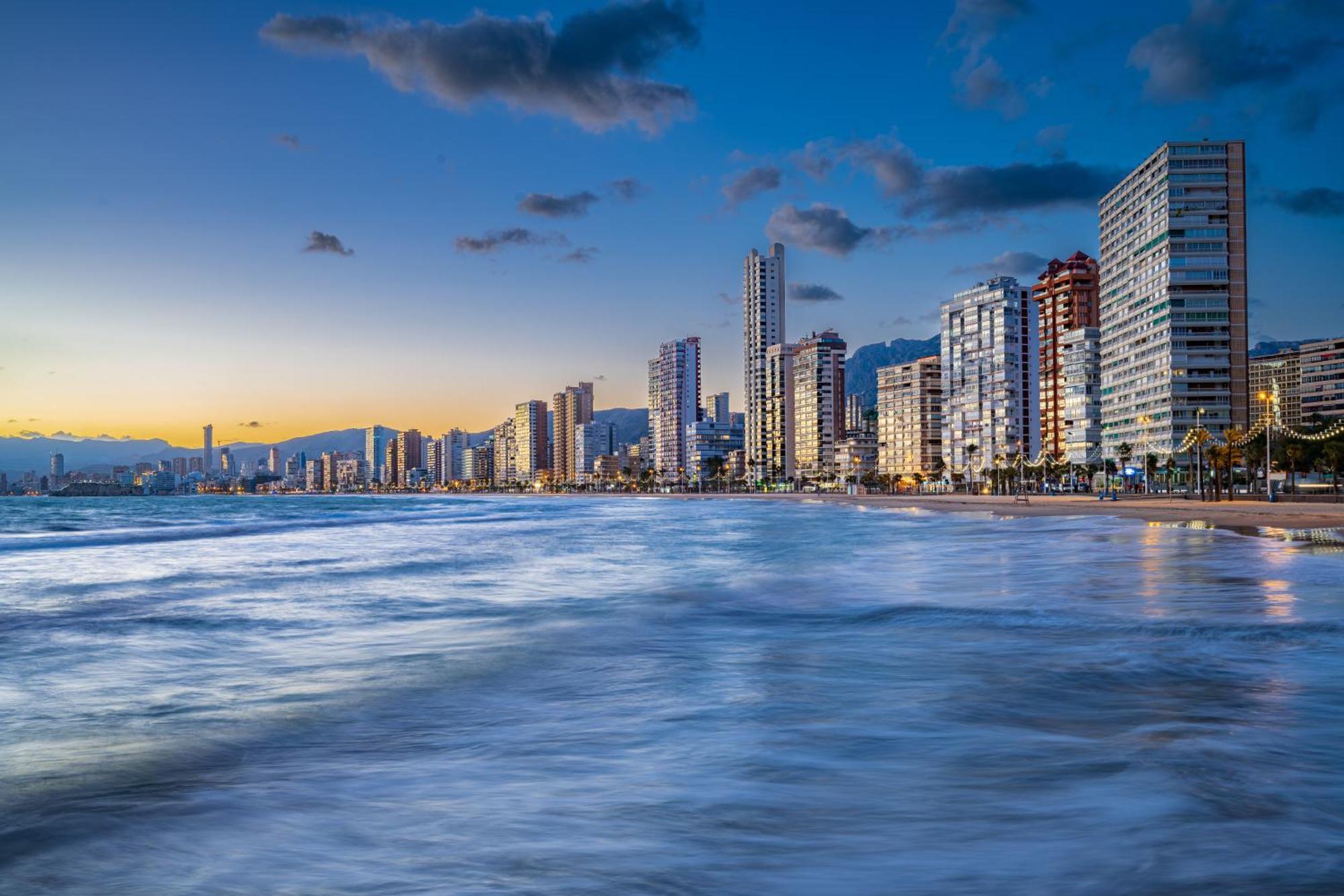 Three Bedrooms Apart In Benidorm Near Beach And Strip エクステリア 写真