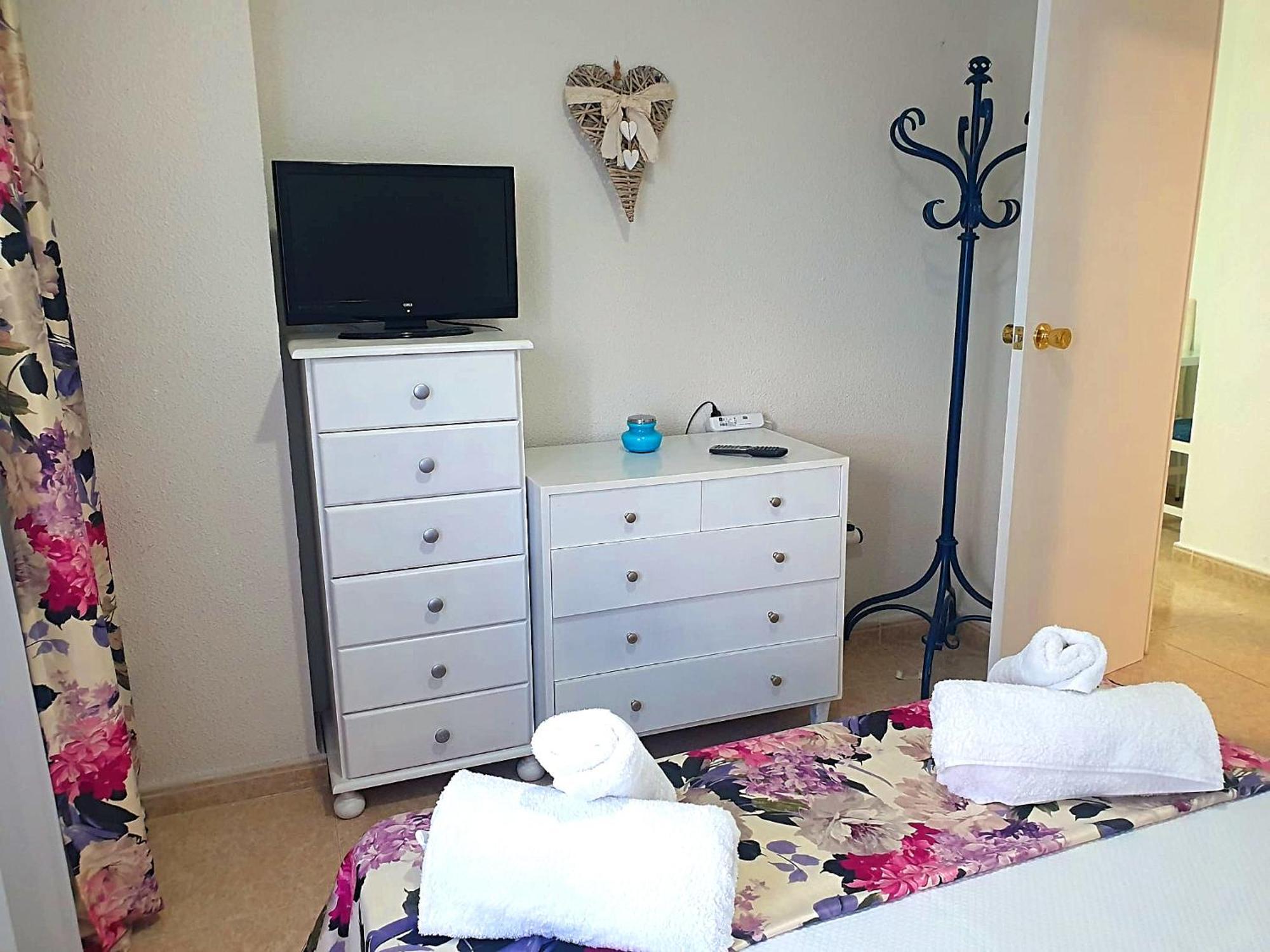 Three Bedrooms Apart In Benidorm Near Beach And Strip エクステリア 写真